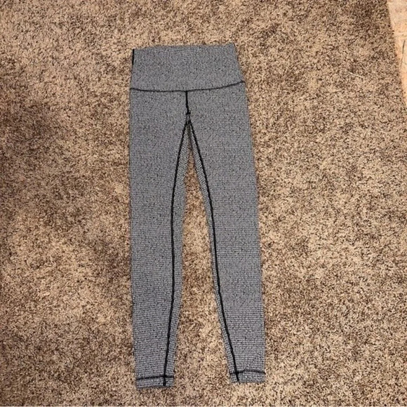 Lululemon High Times Pant size 8 - Picture 1 of 7